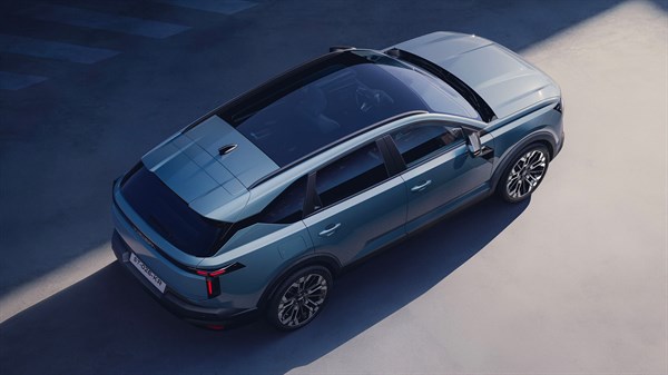 Dacia Striker - toit panoramique